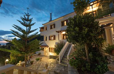 Niki Studios Apartments
